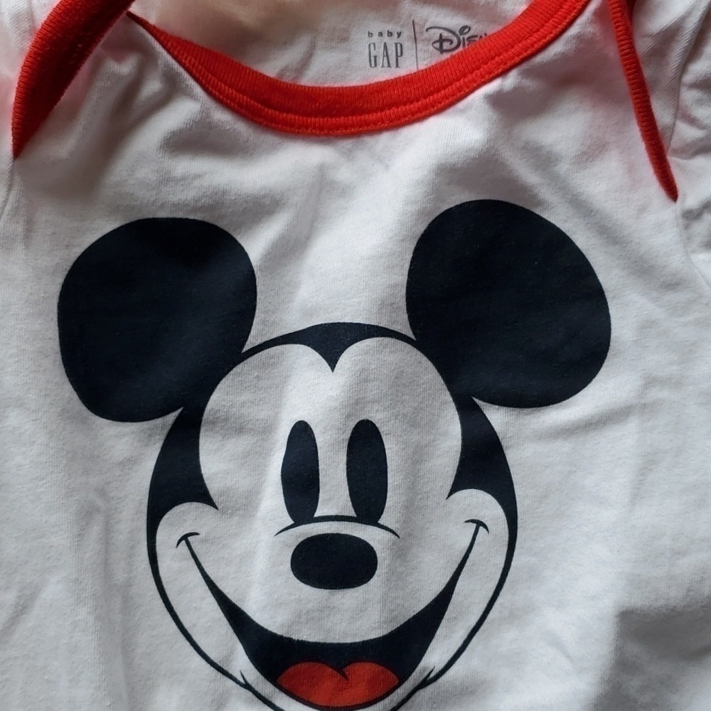 Gap Disney baby white & red onsie with Mickey Mouse size 12 -18 month - Picture 7 of 7